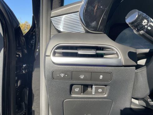 Used 2024 Hyundai Palisade Calligraphy image 16