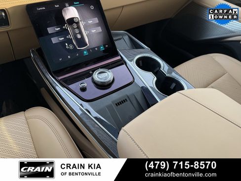 Used 2026 Cadillac Escalade IQL Luxury image 18