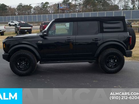 Used 2023 Ford Bronco Wildtrak image 11
