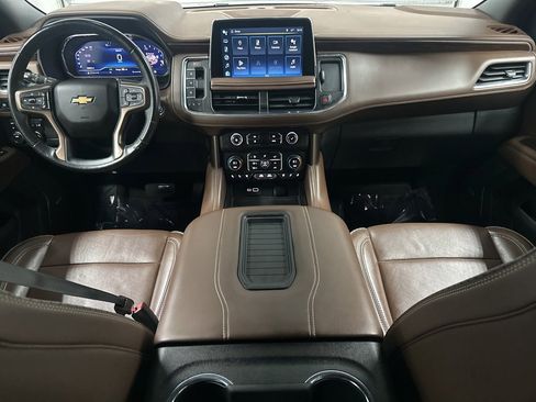 Used 2023 Chevrolet Suburban High Country image 21