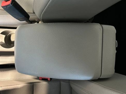 Used 2009 Volkswagen Jetta SE FWD image 14