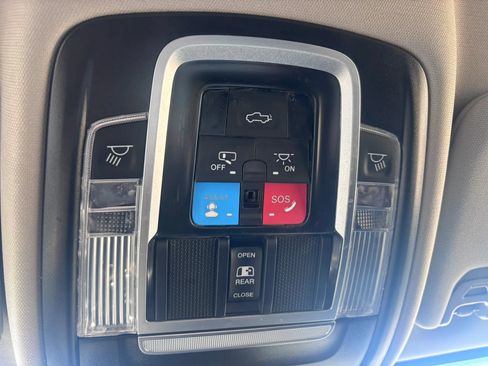 Used 2024 RAM 2500 Laramie w/ Safety Group AWD/4WD image 39