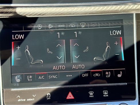 Used 2022 Audi RS Q8 image 17