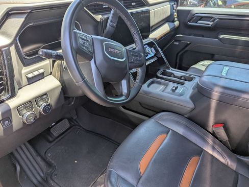 Used 2025 GMC Sierra 2500 AT4 w/ AT4 Premium Plus Package AWD/4WD image 10