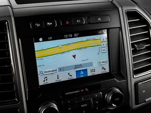 Used 2018 Ford F150 Raptor w/ Equipment Group 802A Luxury image 6