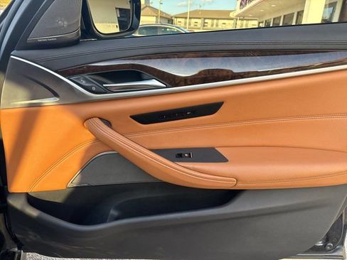 Used 2019 BMW M550i xDrive w/ Premium Package 2 image 55