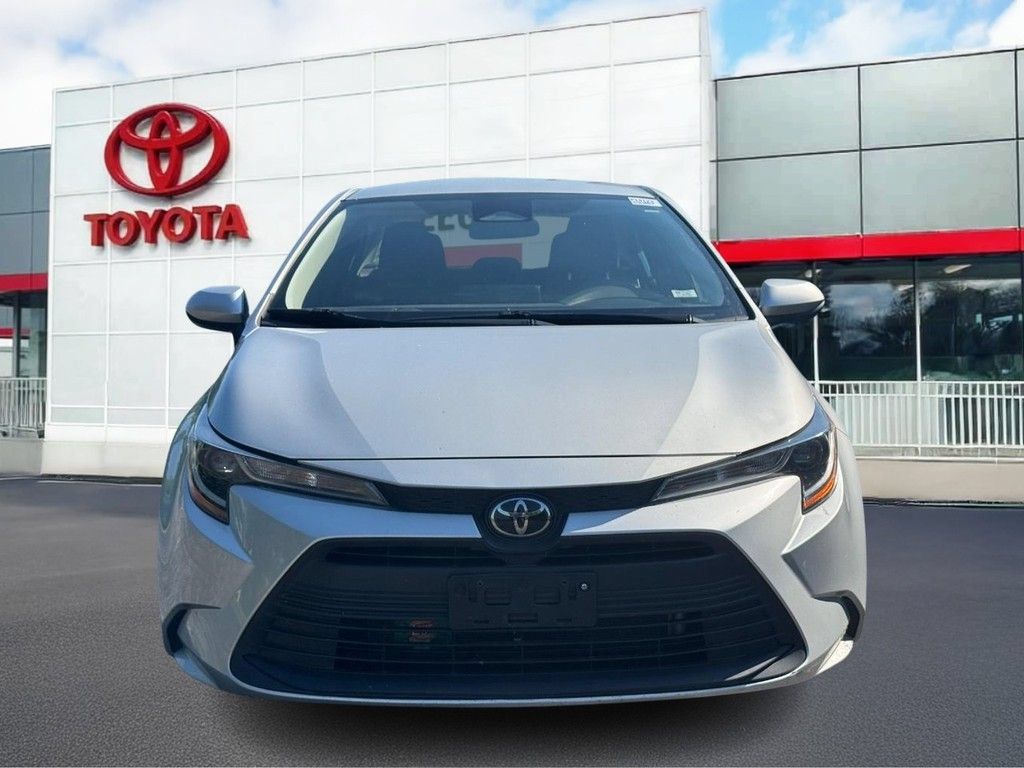 Used 2024 Toyota Corolla LE FWD image 13