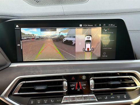 Used 2022 BMW X5 xDrive45e w/ Luxury Seating Package image 33