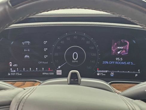 Used 2024 Cadillac Escalade ESV Premium Luxury Platinum AWD/4WD image 26