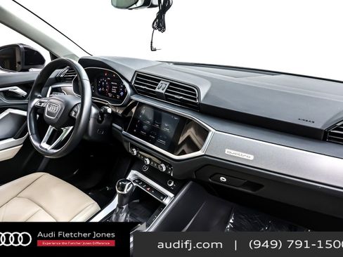 Used 2021 Audi Q3 2.0T Premium Plus w/ Premium Plus Package image 15