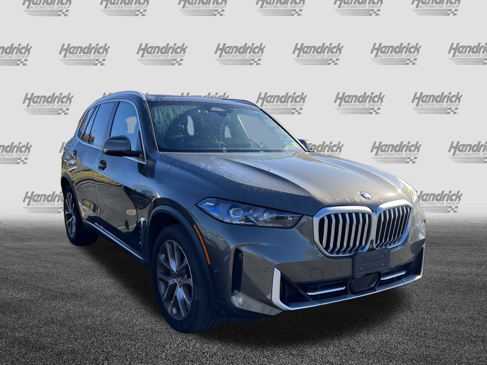 Certified 2024 BMW X5 xDrive40i w/ Premium Package AWD/4WD image 2