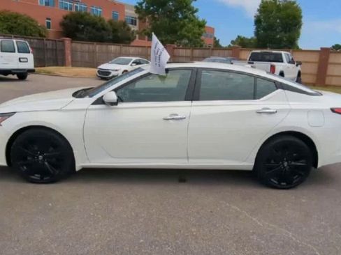 Used 2021 Nissan Altima 2.5 Platinum image 5