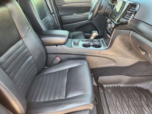 Used 2020 Jeep Grand Cherokee Limited X image 14