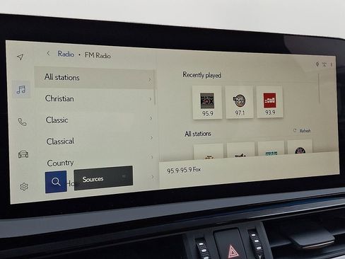 Used 2024 Lexus ES 350 w/ Premium Package image 18