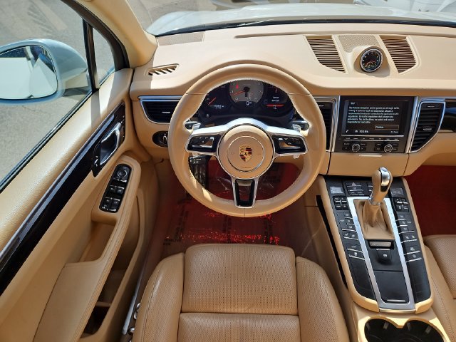 Used 2016 Porsche Macan S AWD/4WD image 11