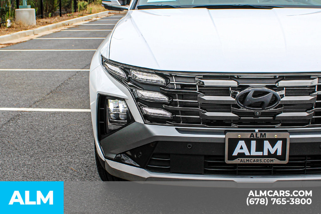 Used 2025 Hyundai Tucson Limited AWD/4WD image 11