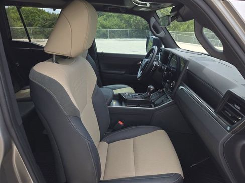 Used 2024 Lexus GX 550 AWD/4WD image 28