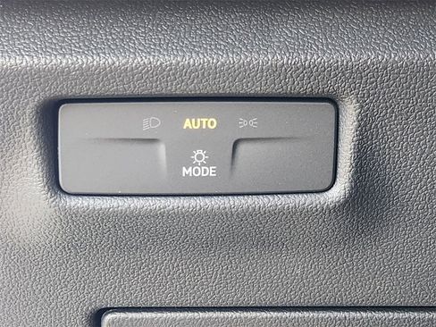 New 2026 Volkswagen Tiguan S image 17