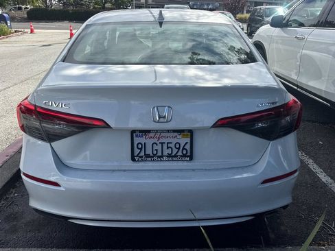 Used 2024 Honda Civic Sport image 6