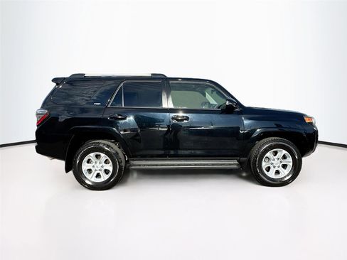 Used 2024 Toyota 4Runner SR5 Premium image 8