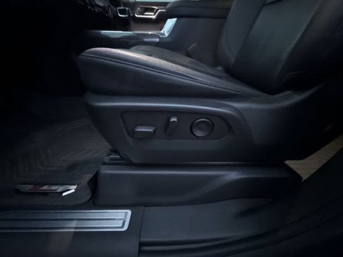 Used 2022 Chevrolet Silverado 1500 LTZ w/ LTZ Premium Package image 14