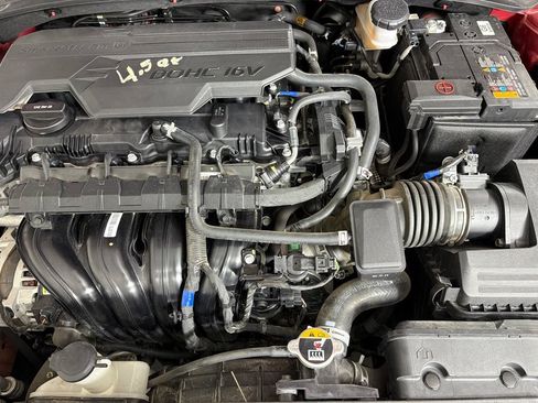 Used 2024 Hyundai Elantra SEL FWD image 42
