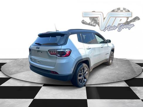 Used 2026 Jeep Compass Limited w/ Sun, Sound & Navigation Group AWD/4WD image 5