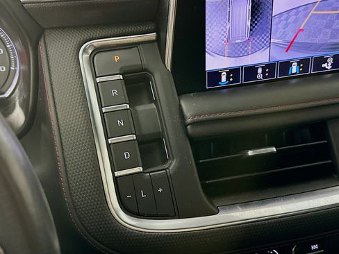 Used 2021 Chevrolet Tahoe RST w/ Luxury Package image 17