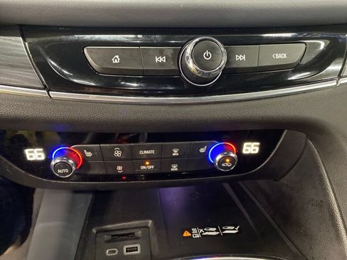 Certified 2023 Buick Enclave Essence w/ Sport Touring Edition AWD/4WD image 45