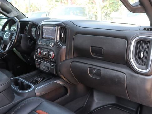 Used 2022 GMC Sierra 1500 AT4 w/ AT4 Premium Package AWD/4WD image 41