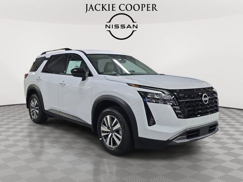 New 2026 Nissan Pathfinder SL w/ Cargo Package AWD/4WD image 3