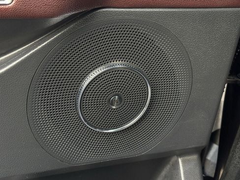 Used 2023 Ford Expedition Limited image 26