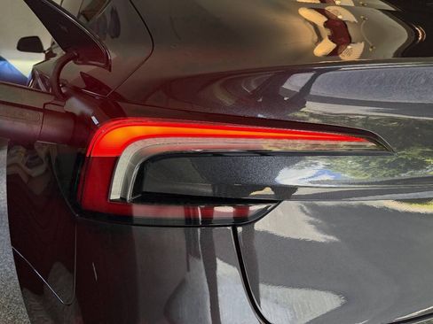 Used 2024 Tesla Model 3 Long Range AWD/4WD image 55
