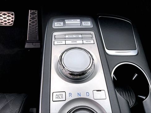 Used 2023 Genesis GV70 3.5T Sport w/ Sport Prestige Package AWD/4WD image 34