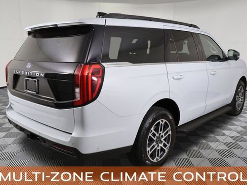 Used 2025 Ford Expedition Active AWD/4WD image 6