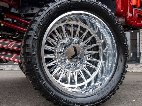 Used 2025 Ford F450 Platinum w/ Platinum Plus Package image 5