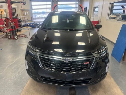 Used 2023 Chevrolet Equinox RS FWD image 9