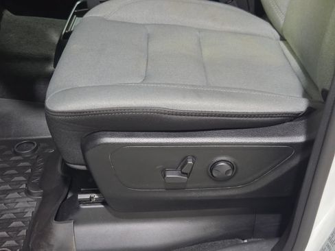 Used 2023 RAM 1500 Big Horn AWD/4WD image 15