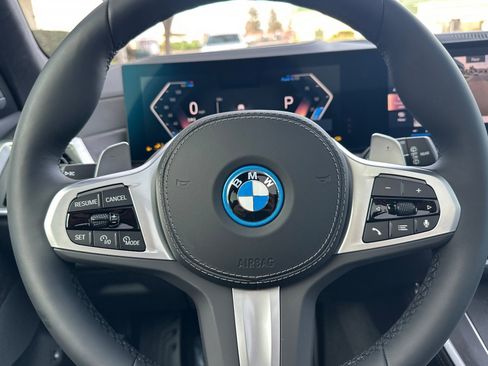 New 2026 BMW X5 xDrive50e w/ M Sport Package image 21