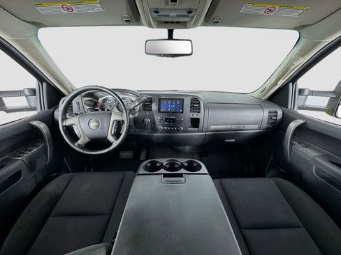 Used 2014 Chevrolet Silverado 3500 LT w/ Interior Plus Package AWD/4WD image 9
