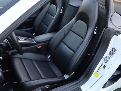 Used 2024 Porsche 718 Boxster S RWD image 26