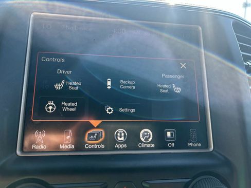 Used 2017 Jeep Grand Cherokee Limited image 26