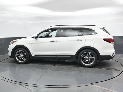 Used 2017 Hyundai Santa Fe AWD image 9