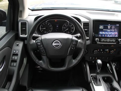 Certified 2024 Nissan Frontier SL w/ Technology Package AWD/4WD image 16