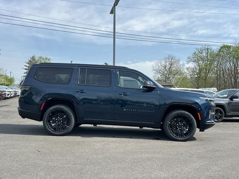 New 2026 Jeep Grand Wagoneer Limited AWD/4WD image 18