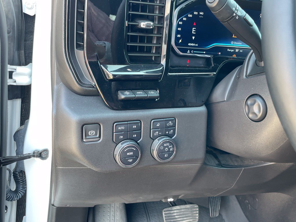 Used 2024 Chevrolet Silverado 1500 ZR2 w/ Technology Package AWD/4WD image 12