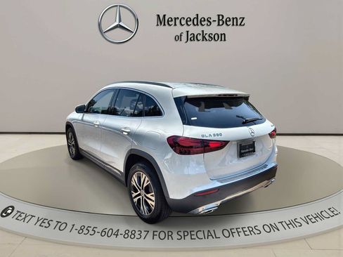 Used 2026 Mercedes-Benz GLA 250 4MATIC image 6