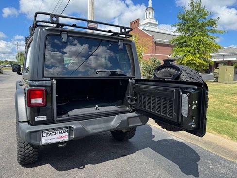 Used 2022 Jeep Wrangler Unlimited Sport AWD/4WD image 25