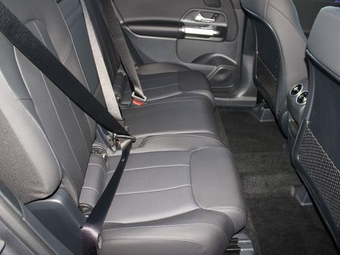 New 2026 Mercedes-Benz GLB 250 4MATIC image 31