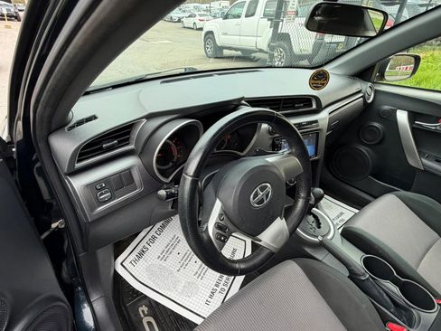 Used 2016 Scion tC image 9